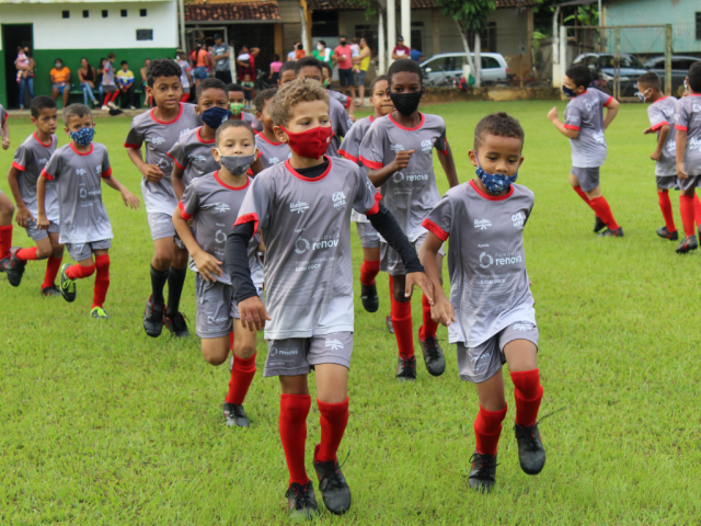 Futebol no Brasil: como esse esporte se tornou tão popular? - Ajudôu